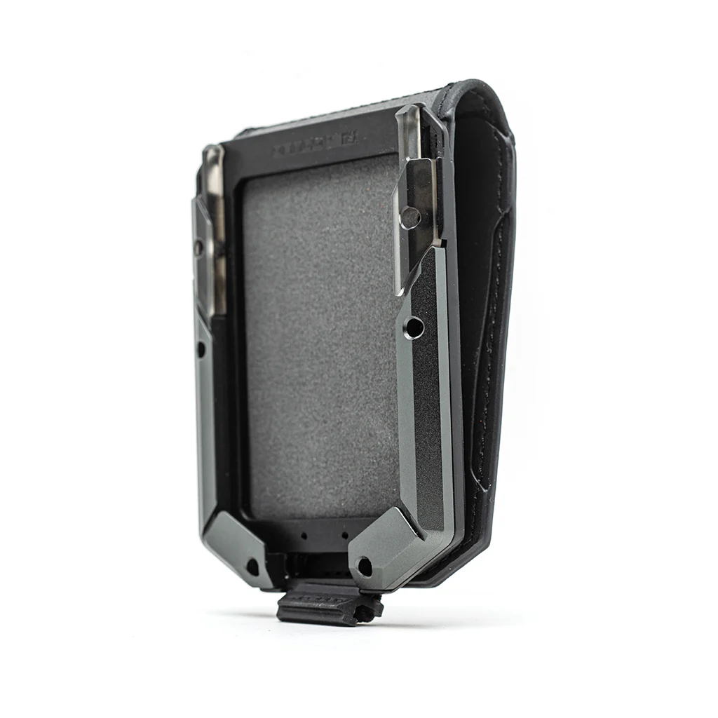 M4 MAVERICK™ BIFOLD RAIL WALLET - Image 18
